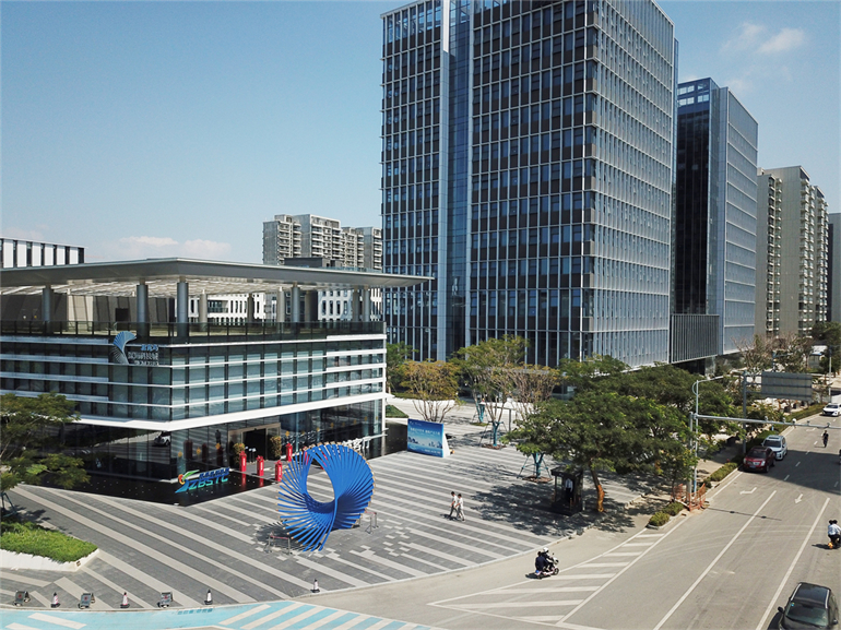 三亚招商雍华府目前住宅在售，三至四房户型可选(图1)