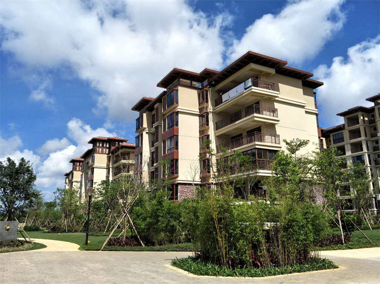 万宁首创禧悦湾住宅现房在售，建面约103-105㎡(图1)