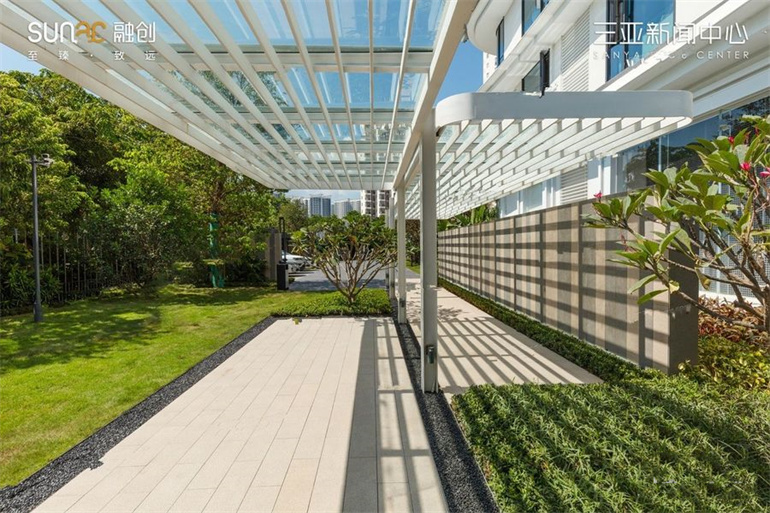 融创三亚新闻中心在售建面约110-222㎡户型，均价25000元/㎡(图3)