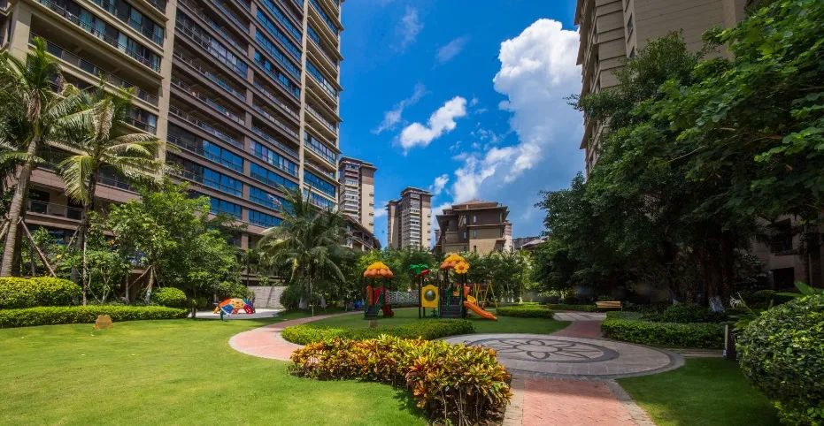三亚绿地悦澜湾房源在售，主力户型建面约50-131㎡(图2)