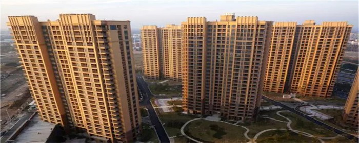 楼盘封顶之后还要多久交房(图1)